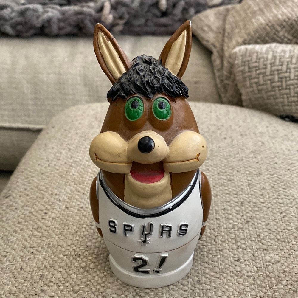 Vintage 2005 San Antonio Spurs State Farm Nesting Dolls Set Parker Ginobili